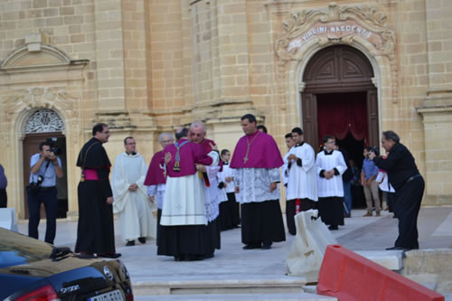 DSC_0334 Archpriest Emeritus welcomes Fr Daniel