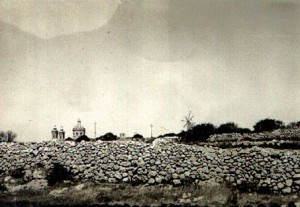 qabel ma nbnew il-ggantija plots