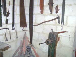 08 - saws and planing tools